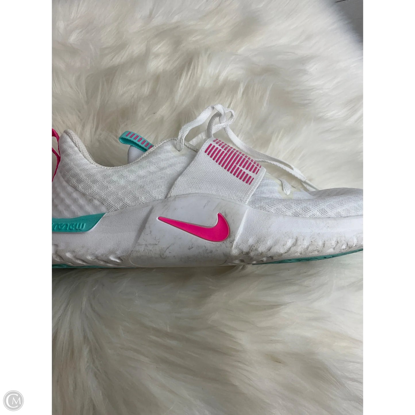 Shoes Athletic By Nike In White, Size: 9