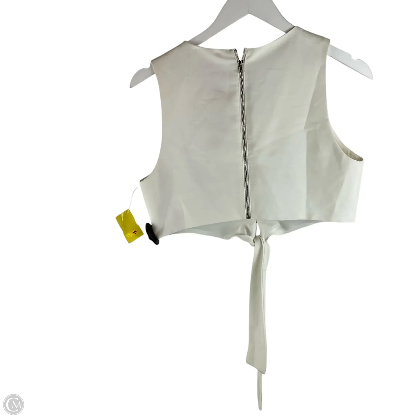 Top Sleeveless Basic By Clothes Mentor In White, Size: M