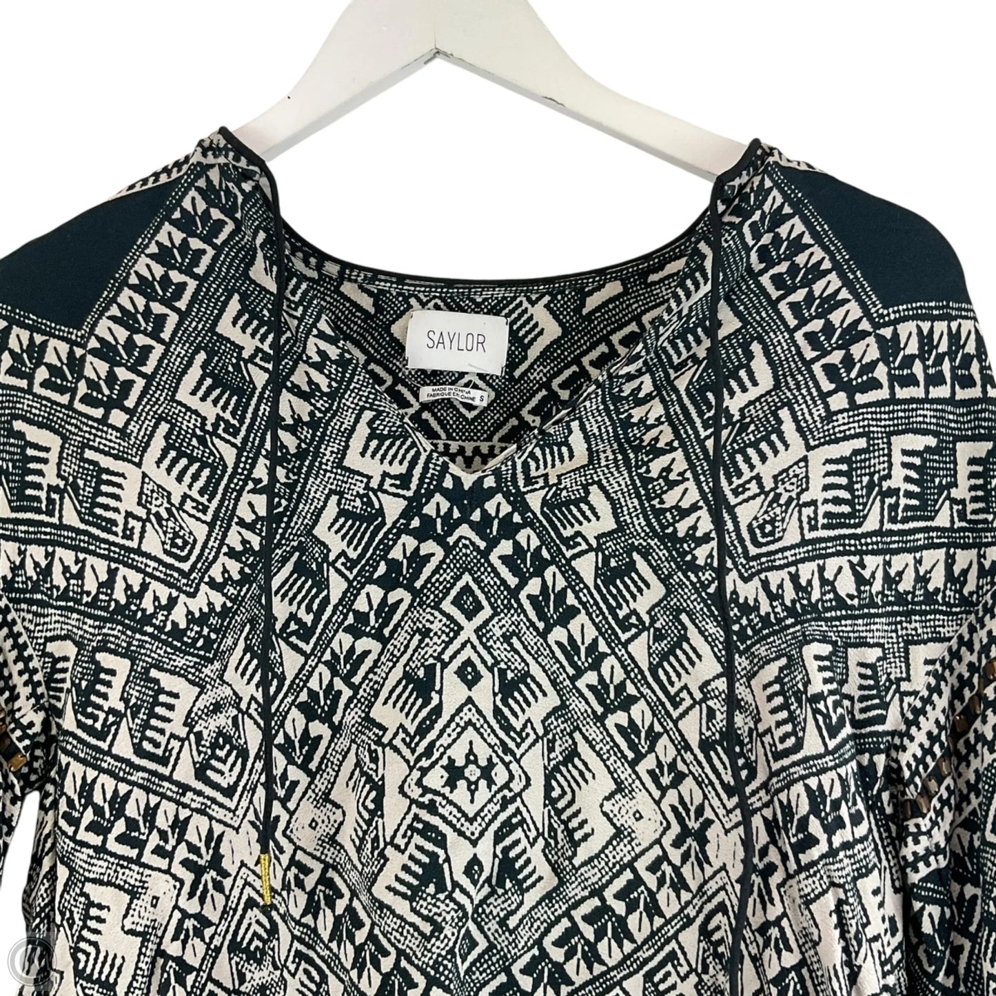 Top Long Sleeve By Clothes Mentor In Grey, Size: S