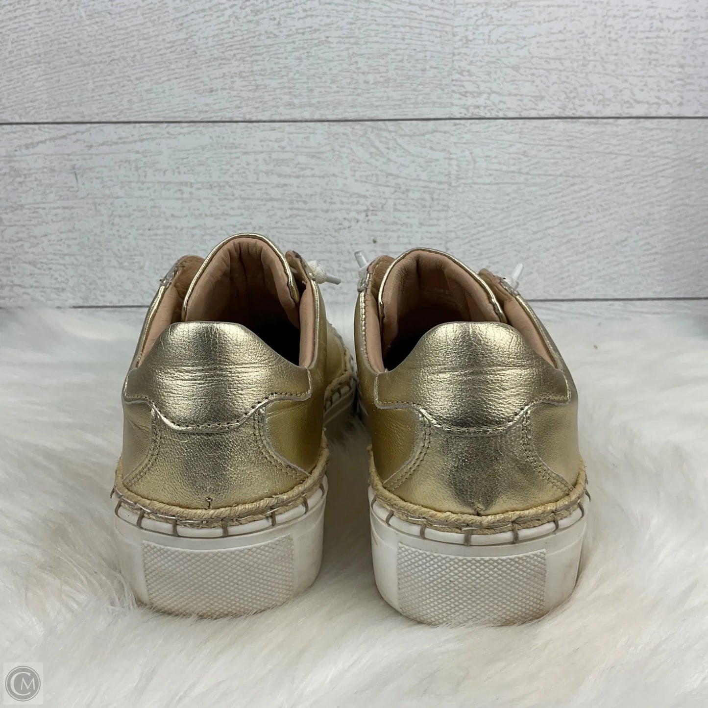 Shoes Sneakers By Diba In Gold, Size: 8