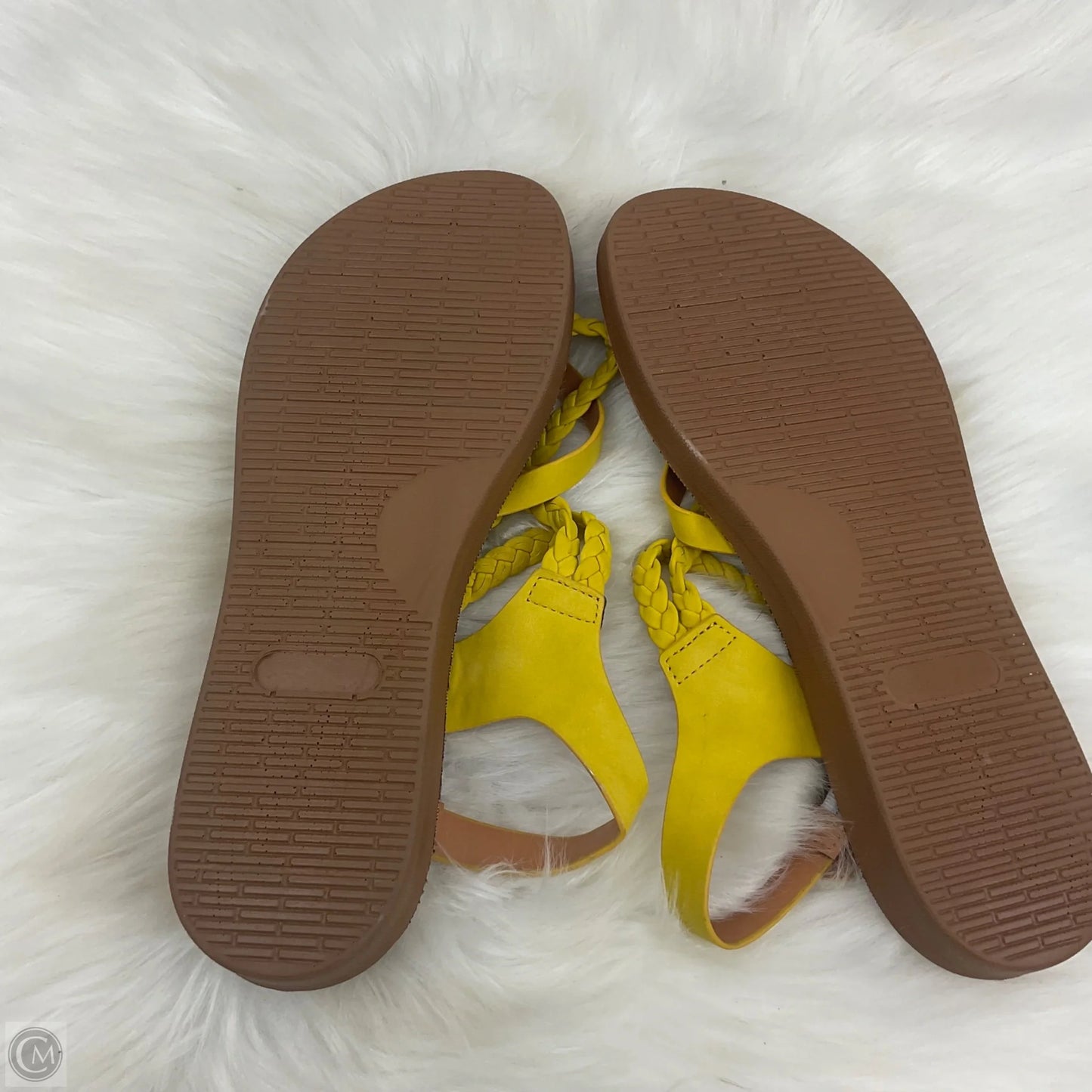Sandals Flats By Clothes Mentor In Yellow, Size: 10