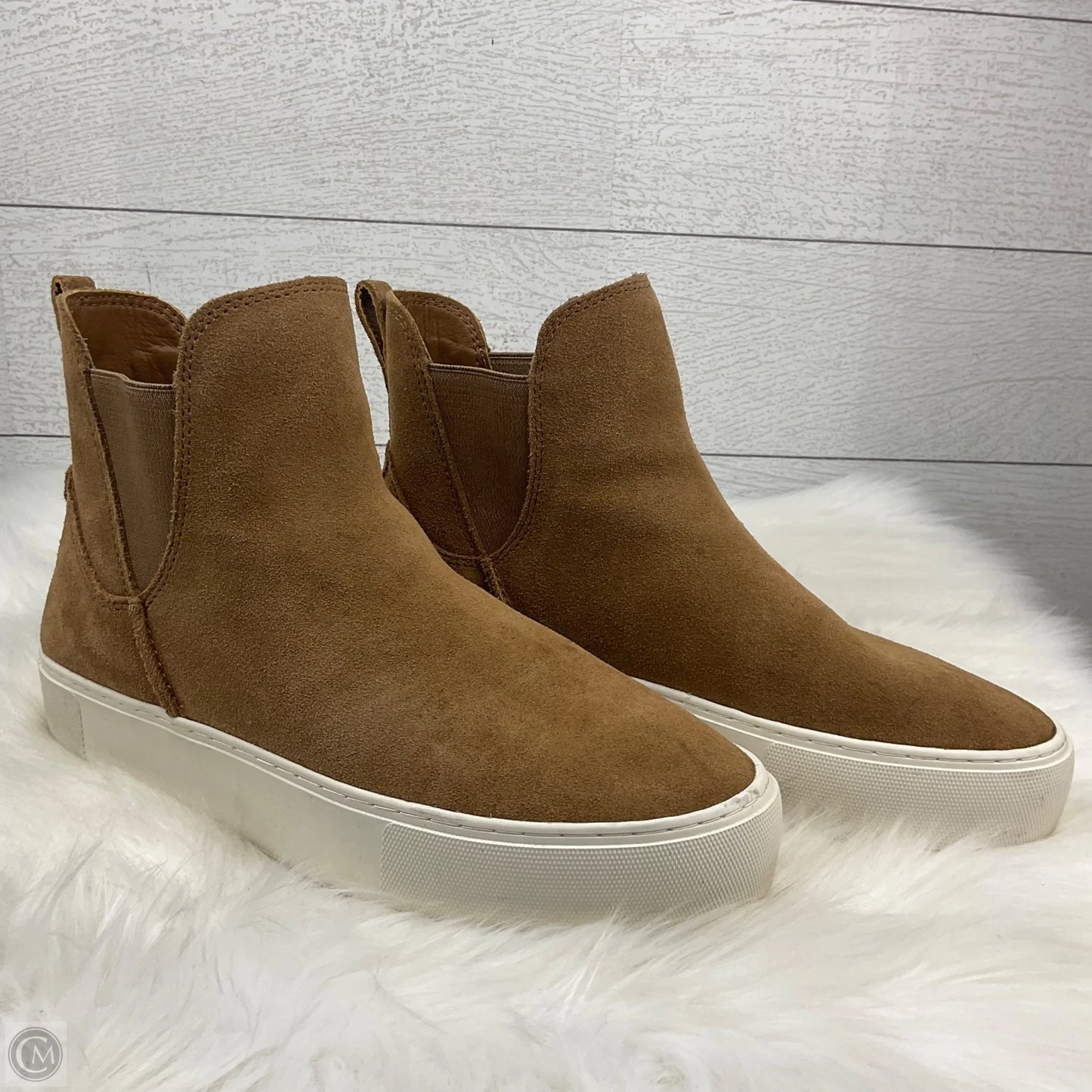 Boots Designer By Ugg In Brown, Size: 8