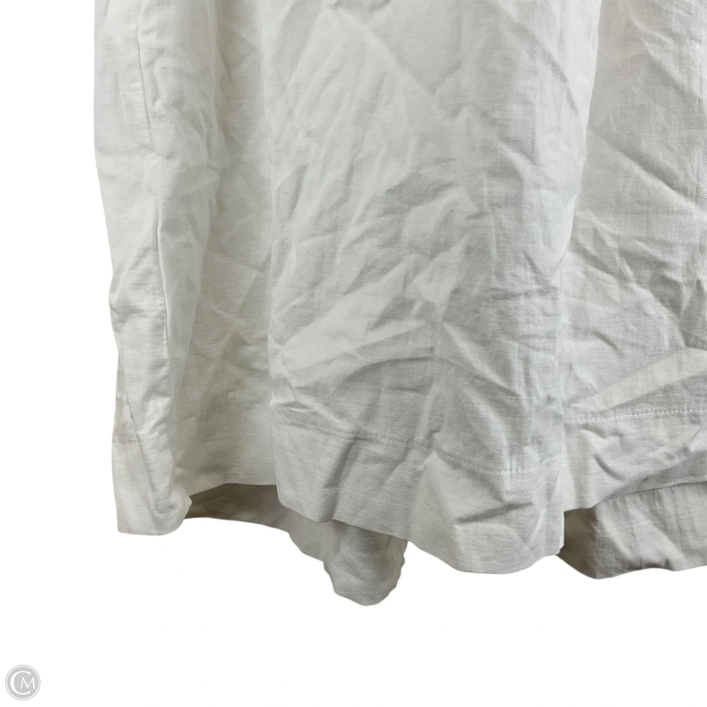 Dress Casual Short By Clothes Mentor In White, Size: L