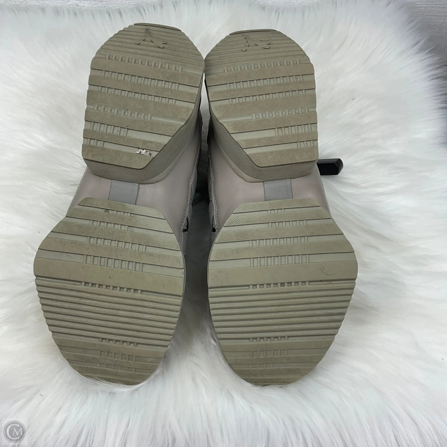 Shoes Athletic By Puma In Tan, Size: 9.5