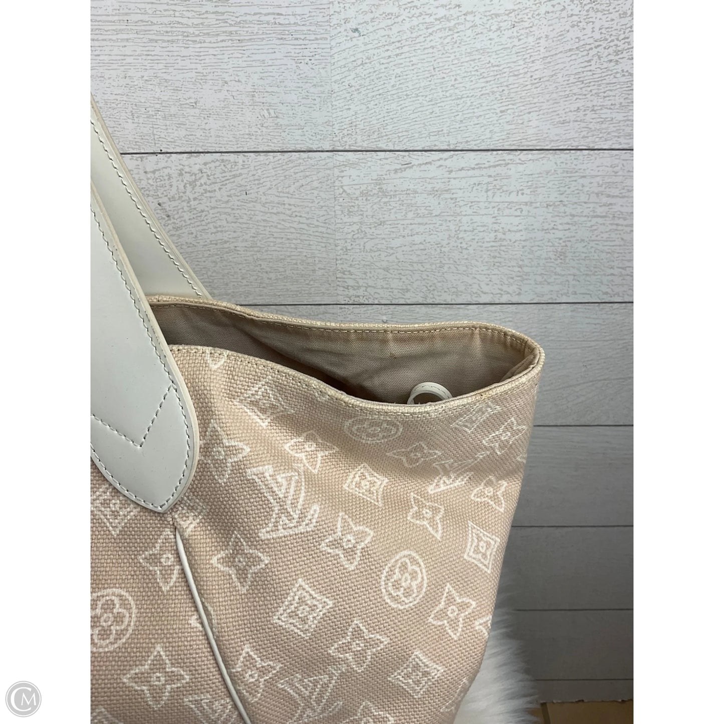 Handbag Luxury Designer By Louis Vuitton, Size: Large