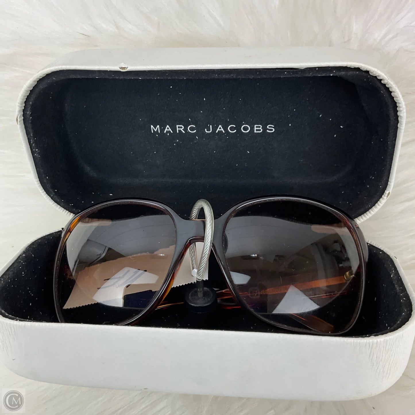 Sunglasses Luxury Designer By Marc Jacobs, Size: Medium