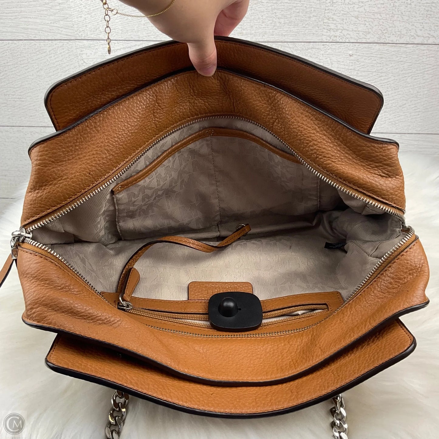 Handbag Designer By Michael Kors, Size: Medium