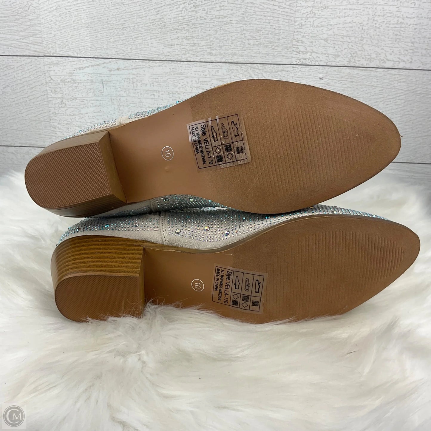 Boots Ankle Heels By Yoki In Silver, Size: 10