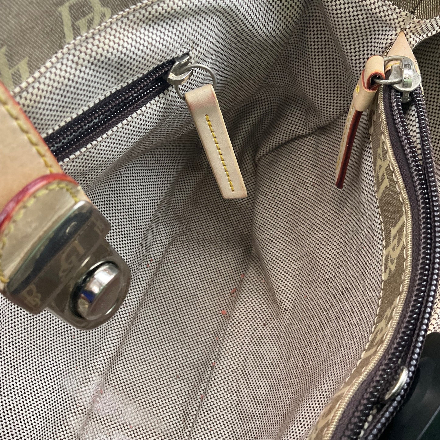 Handbag Designer By Dooney And Bourke, Size: Medium
