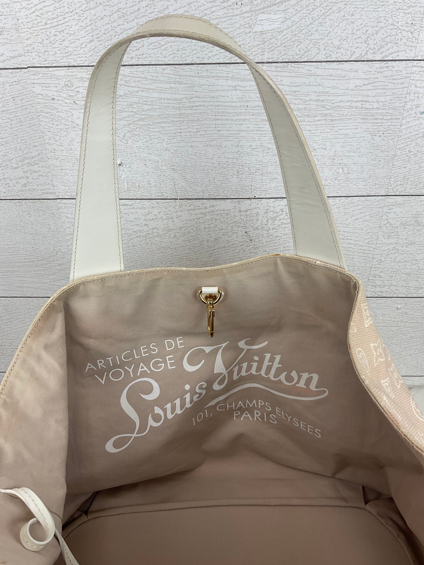 Handbag Luxury Designer By Louis Vuitton, Size: Large