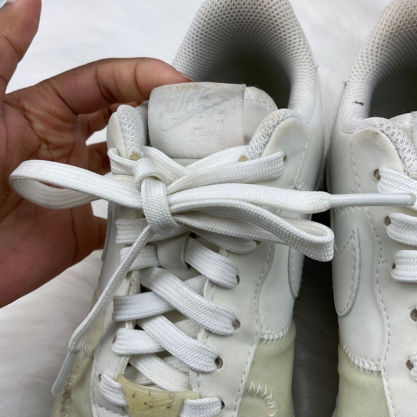 Shoes Sneakers By Nike In White, Size: 6.5