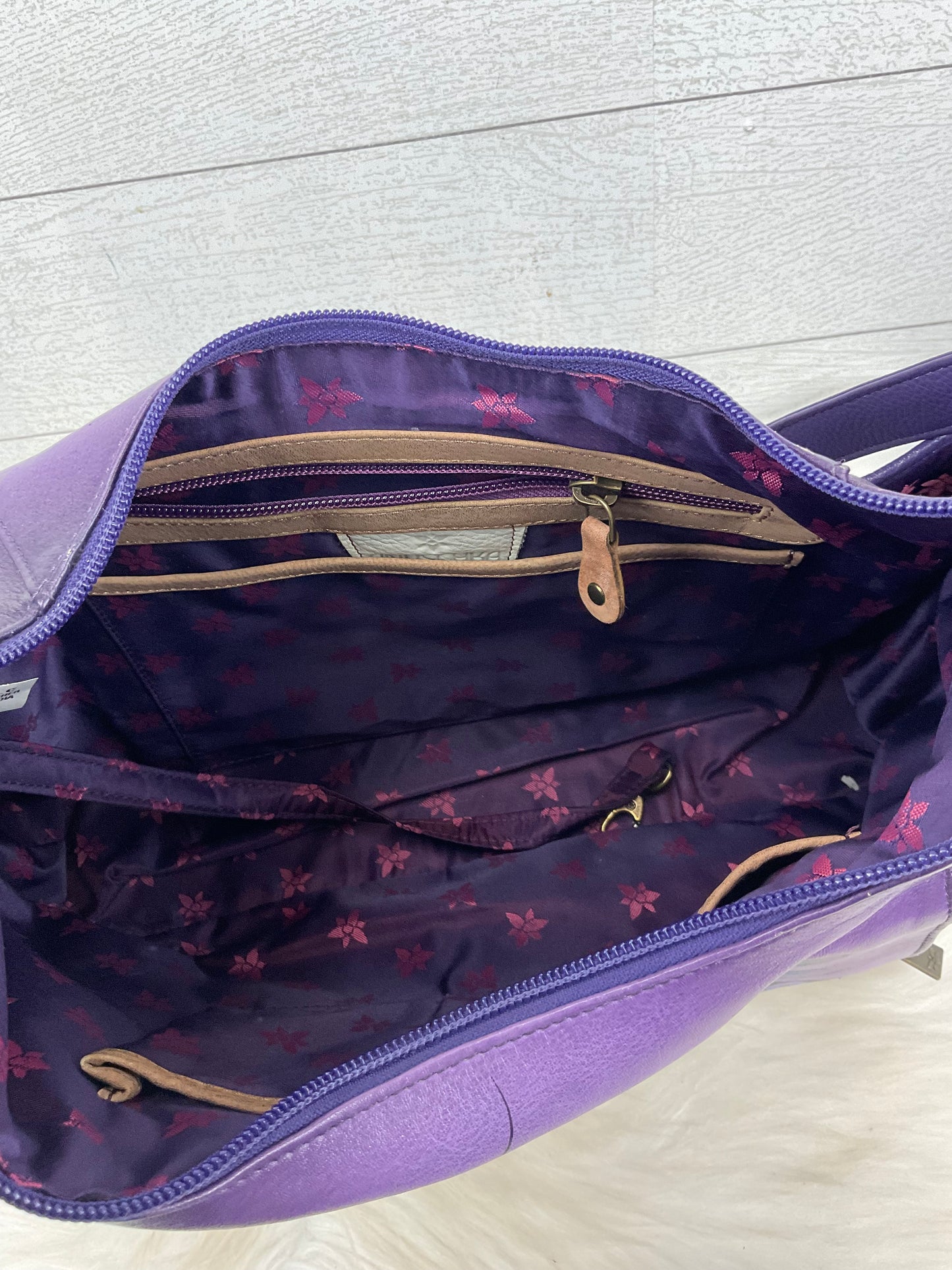 Crossbody By Anuschka, Size: Large