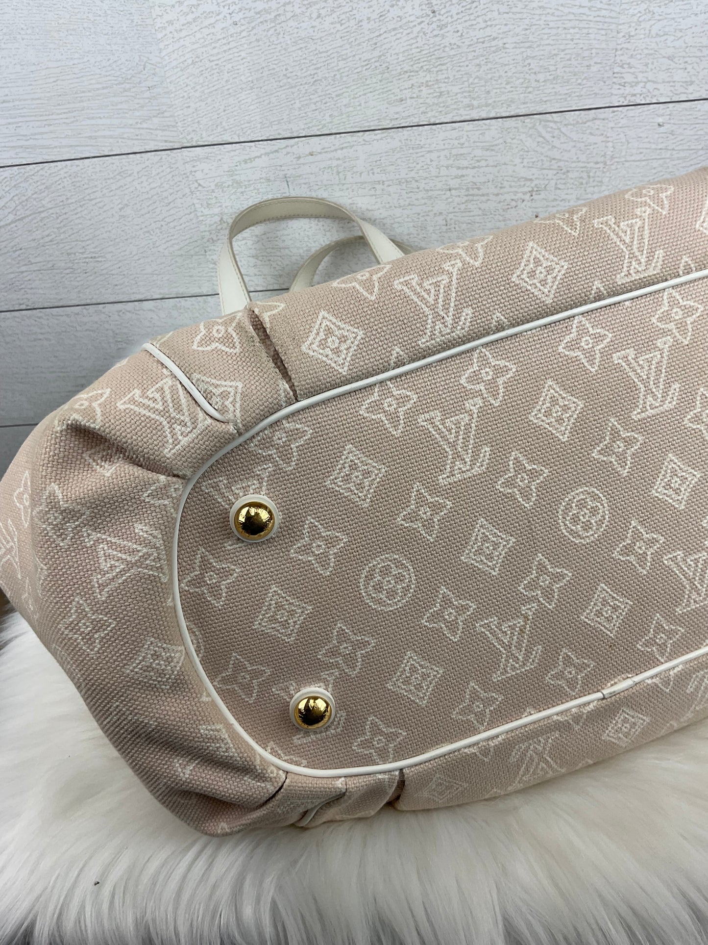 Handbag Luxury Designer By Louis Vuitton, Size: Large