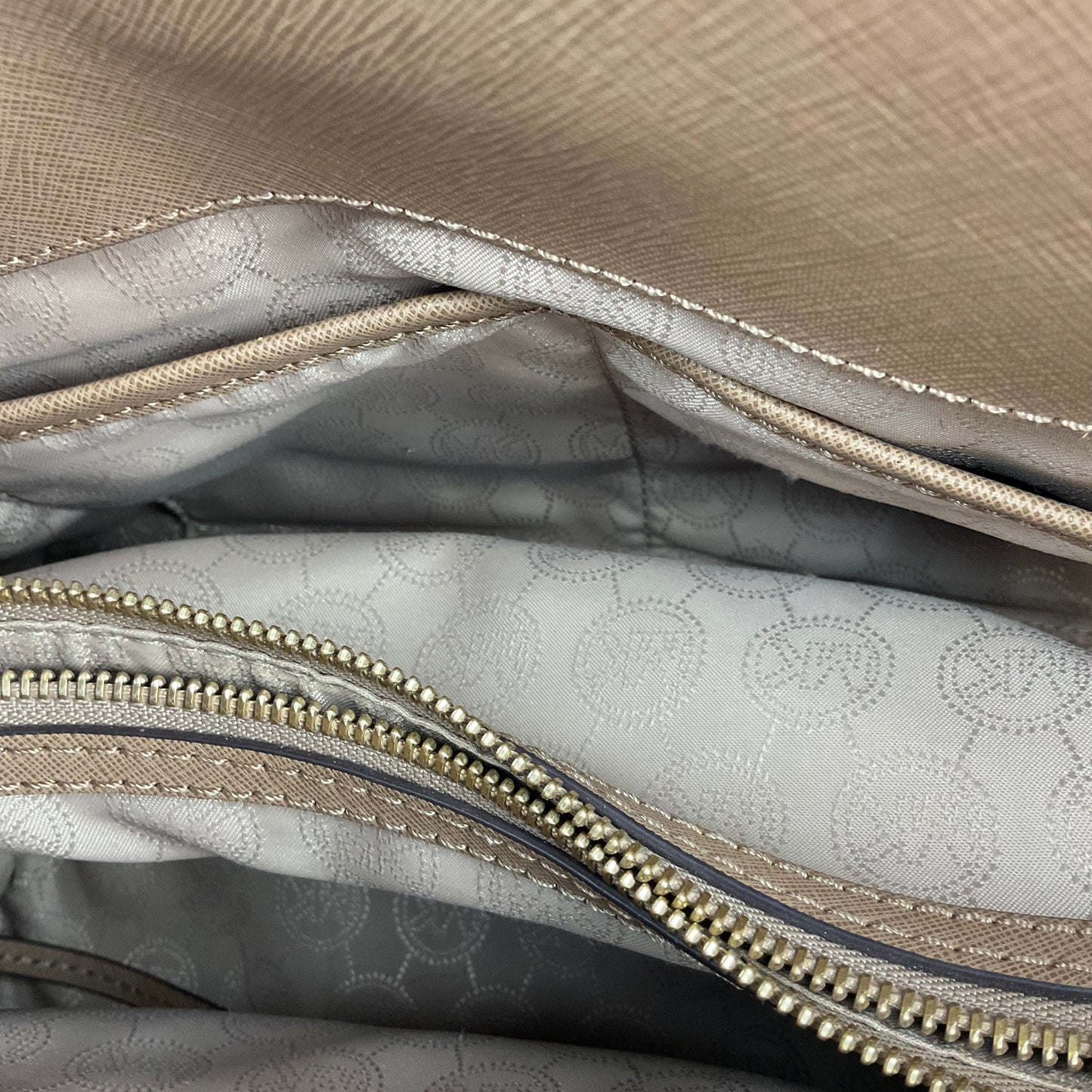 Handbag Designer By Michael Kors, Size: Medium