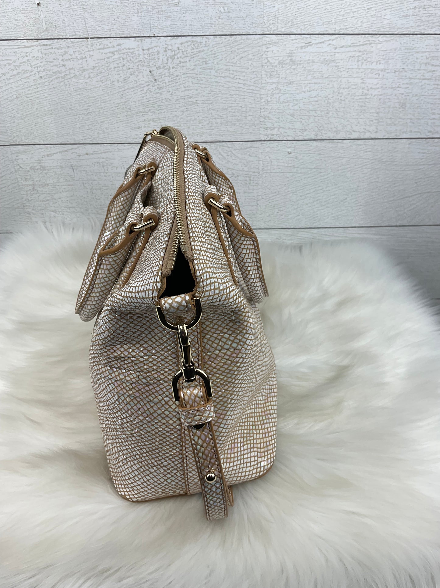 Handbag Designer By Brahmin, Size: Medium