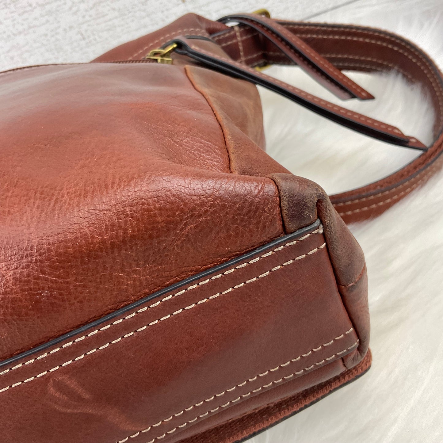 Crossbody By Fossil, Size: Large