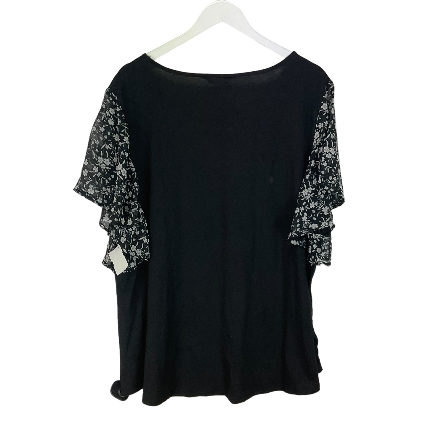 Top Short Sleeve By Bloomingdales In Black, Size: 3x