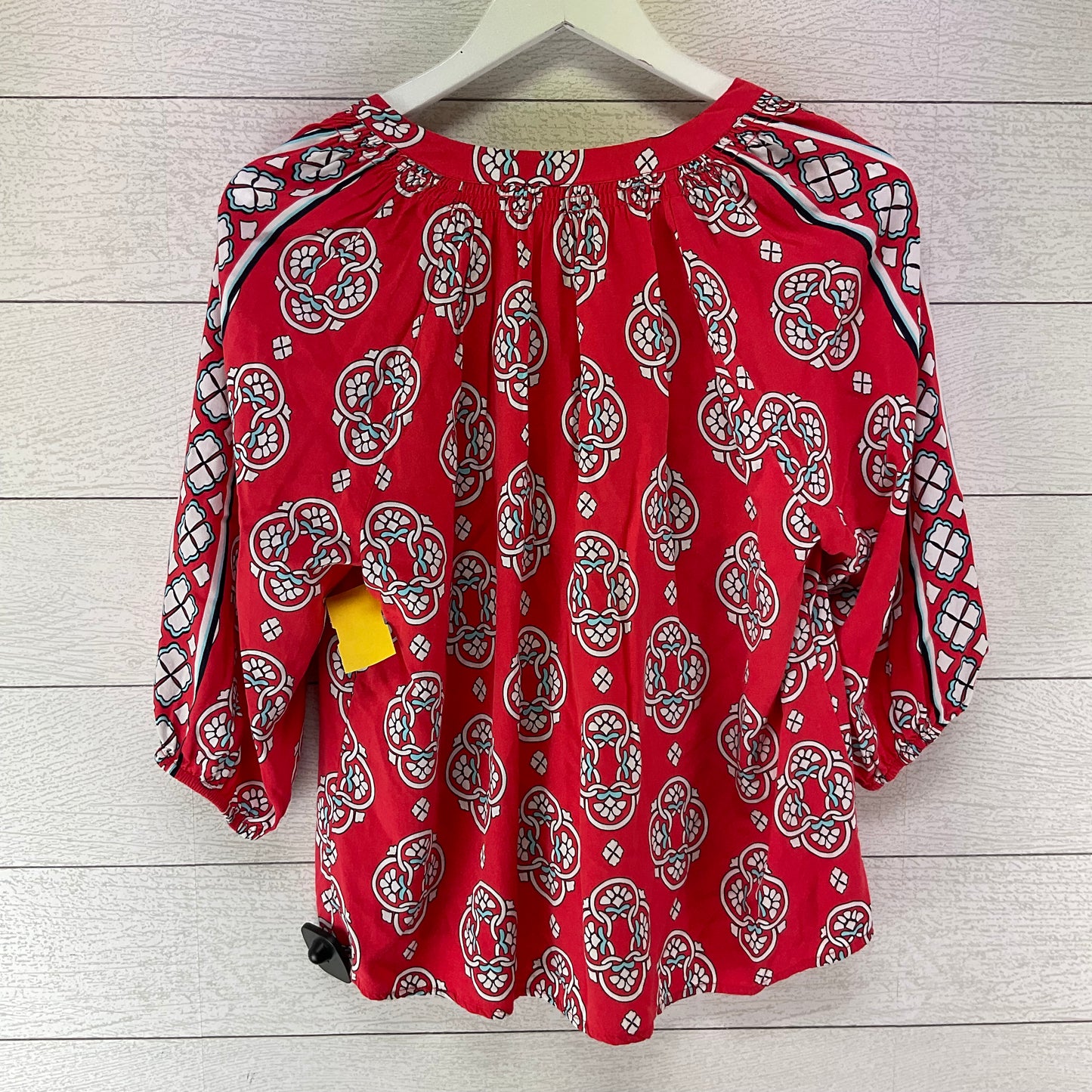 Top 3/4 Sleeve By Crown And Ivy In Red, Size: Lp