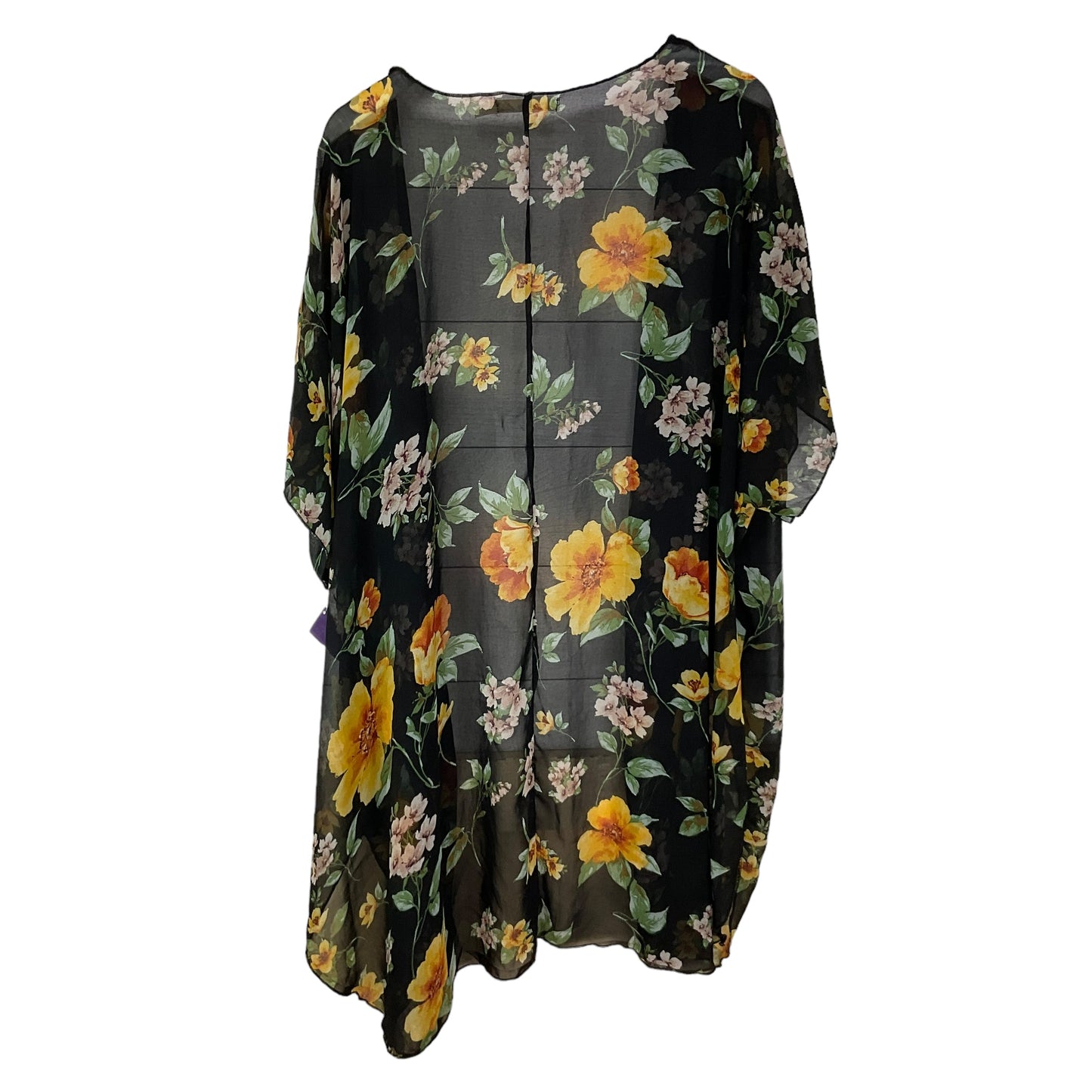 Top Short Sleeve By Avenue In Green, Size: 2x