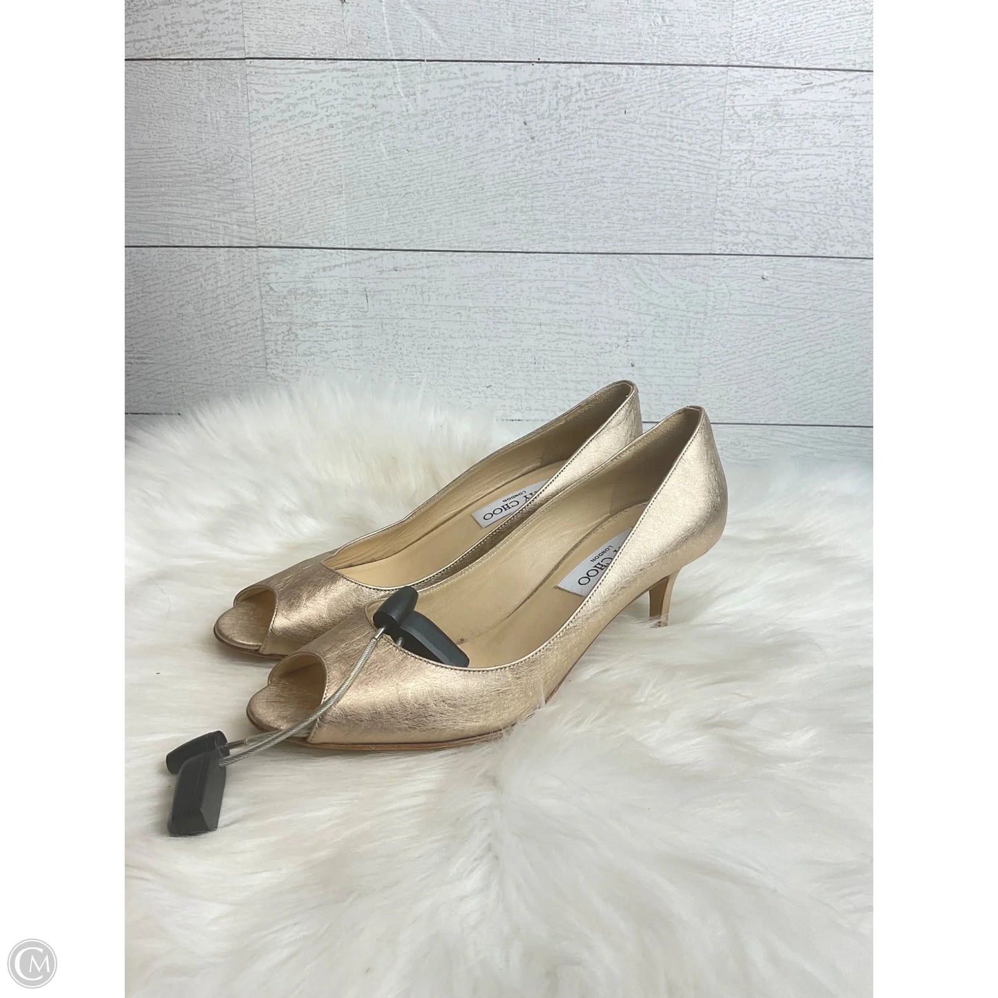 Shoes Luxury Designer By Jimmy Choo In Gold, Size: 7.5