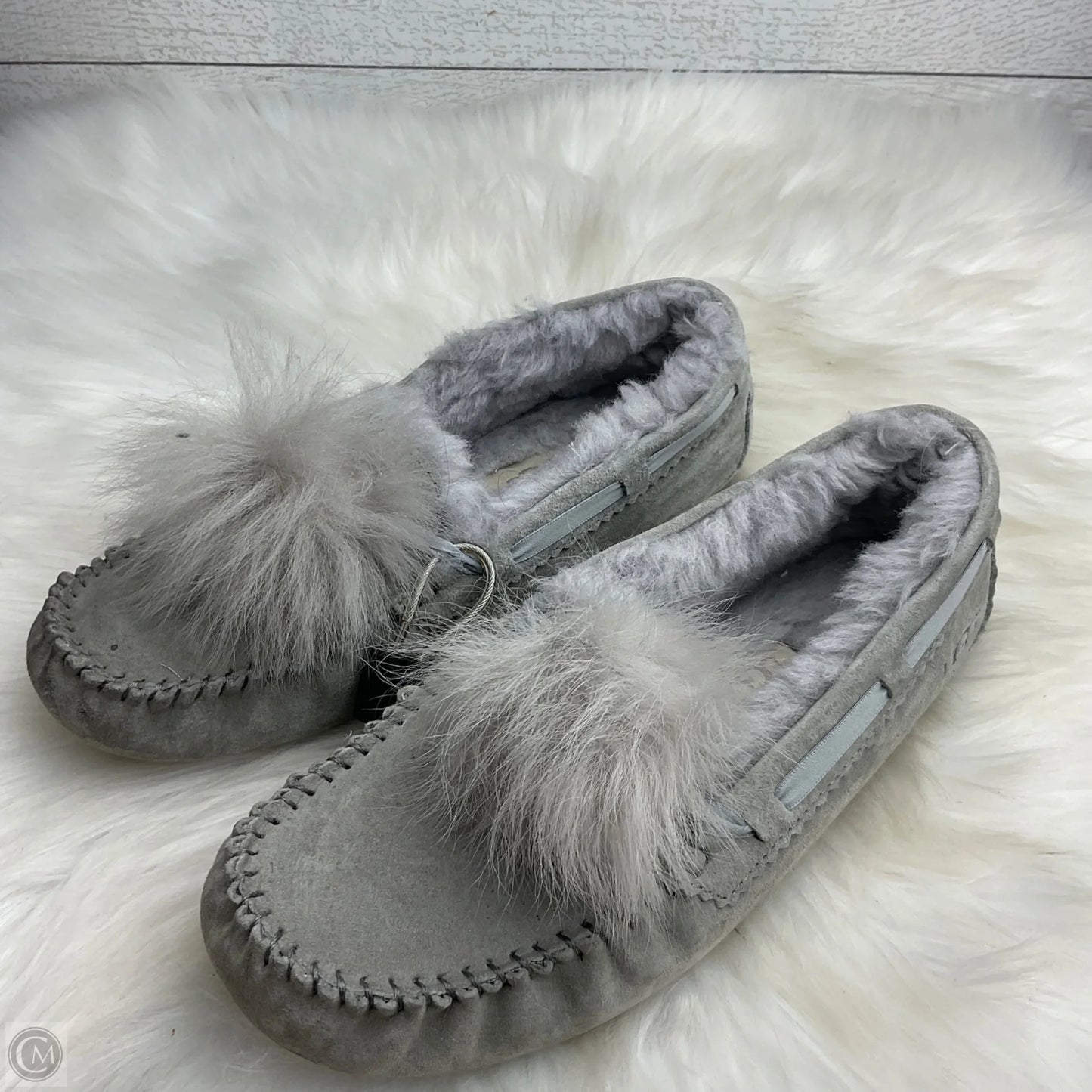 Slippers Designer By Ugg In Grey, Size: 6