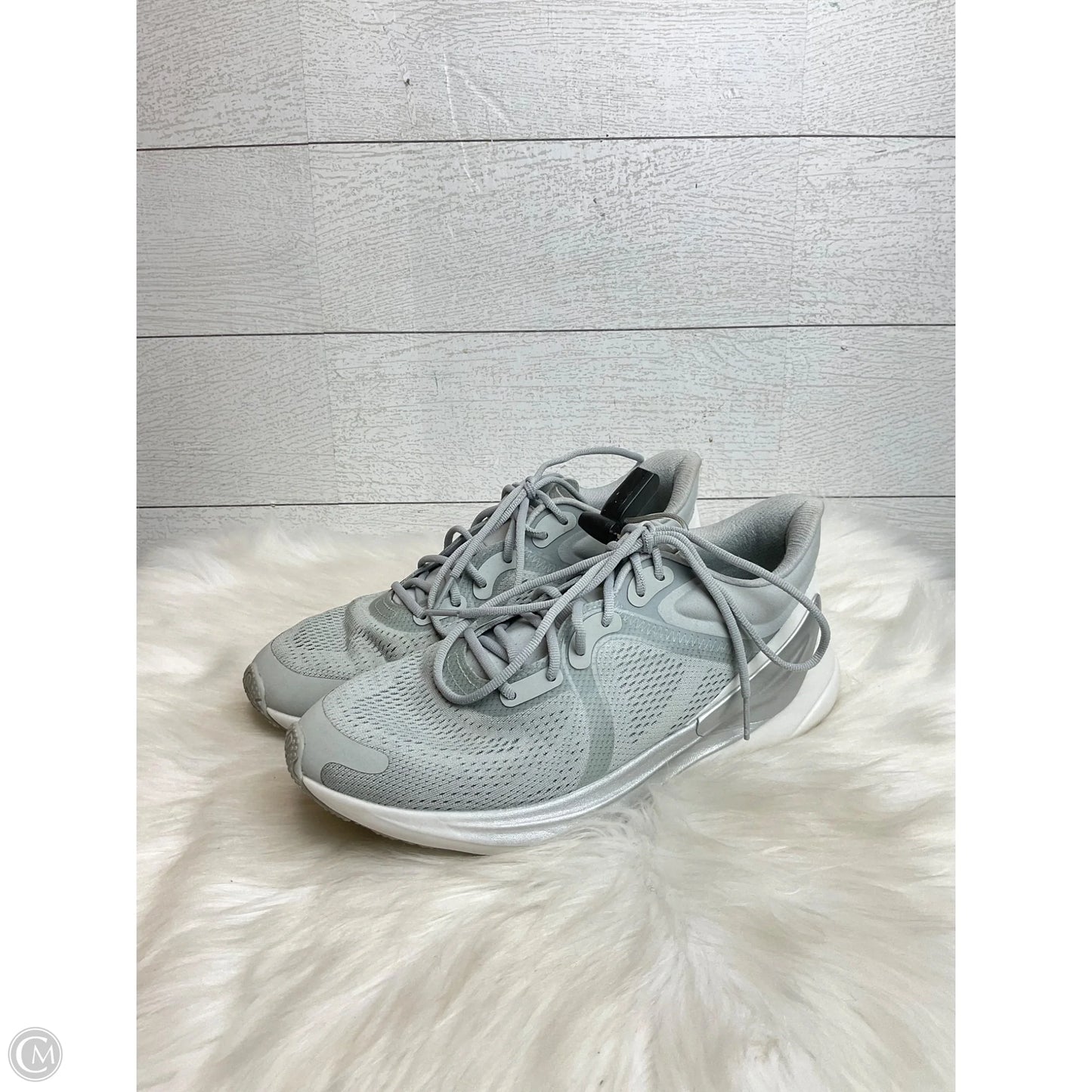 Shoes Athletic By Lululemon In Grey, Size: 9