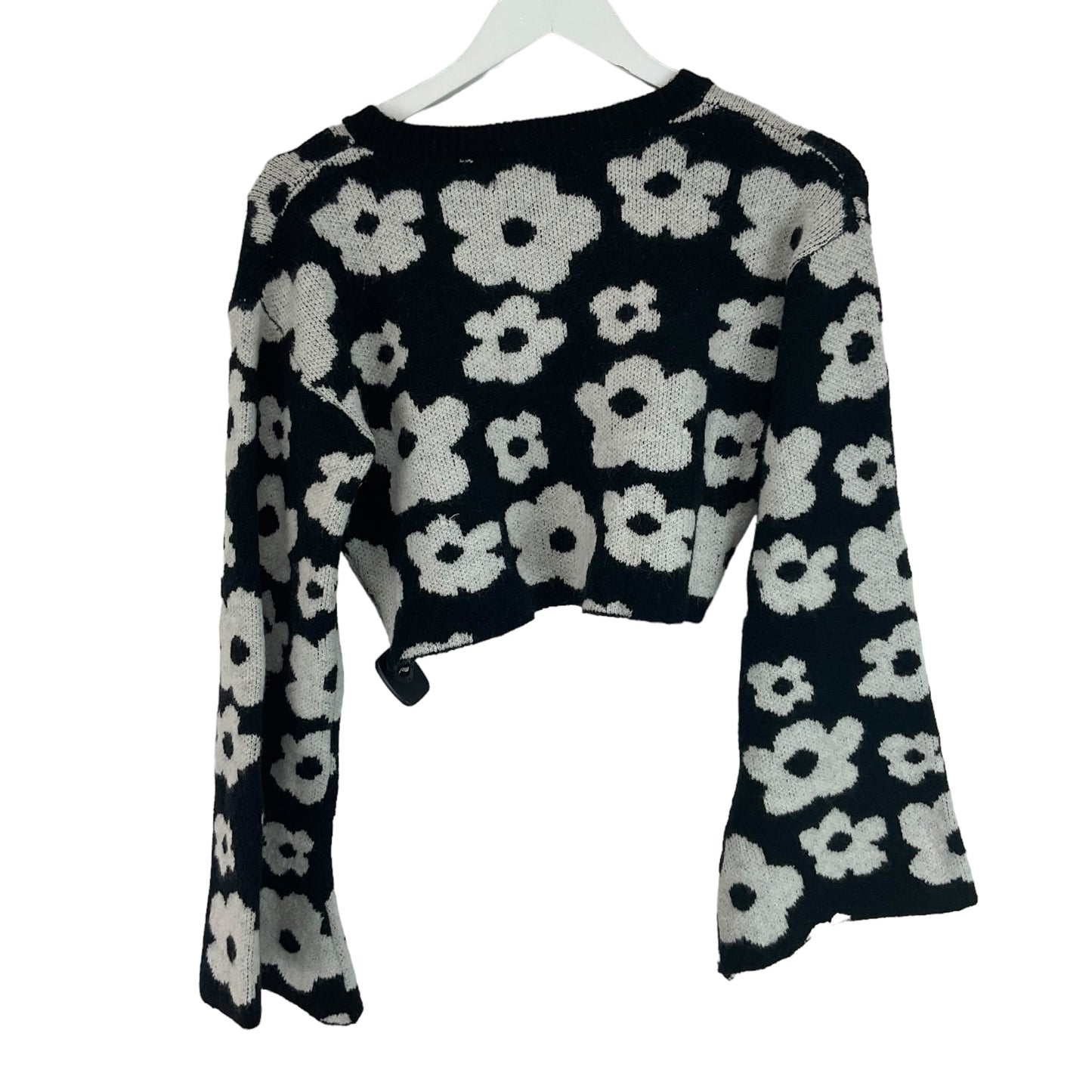 Sweater By Clothes Mentor In Black & White, Size: M