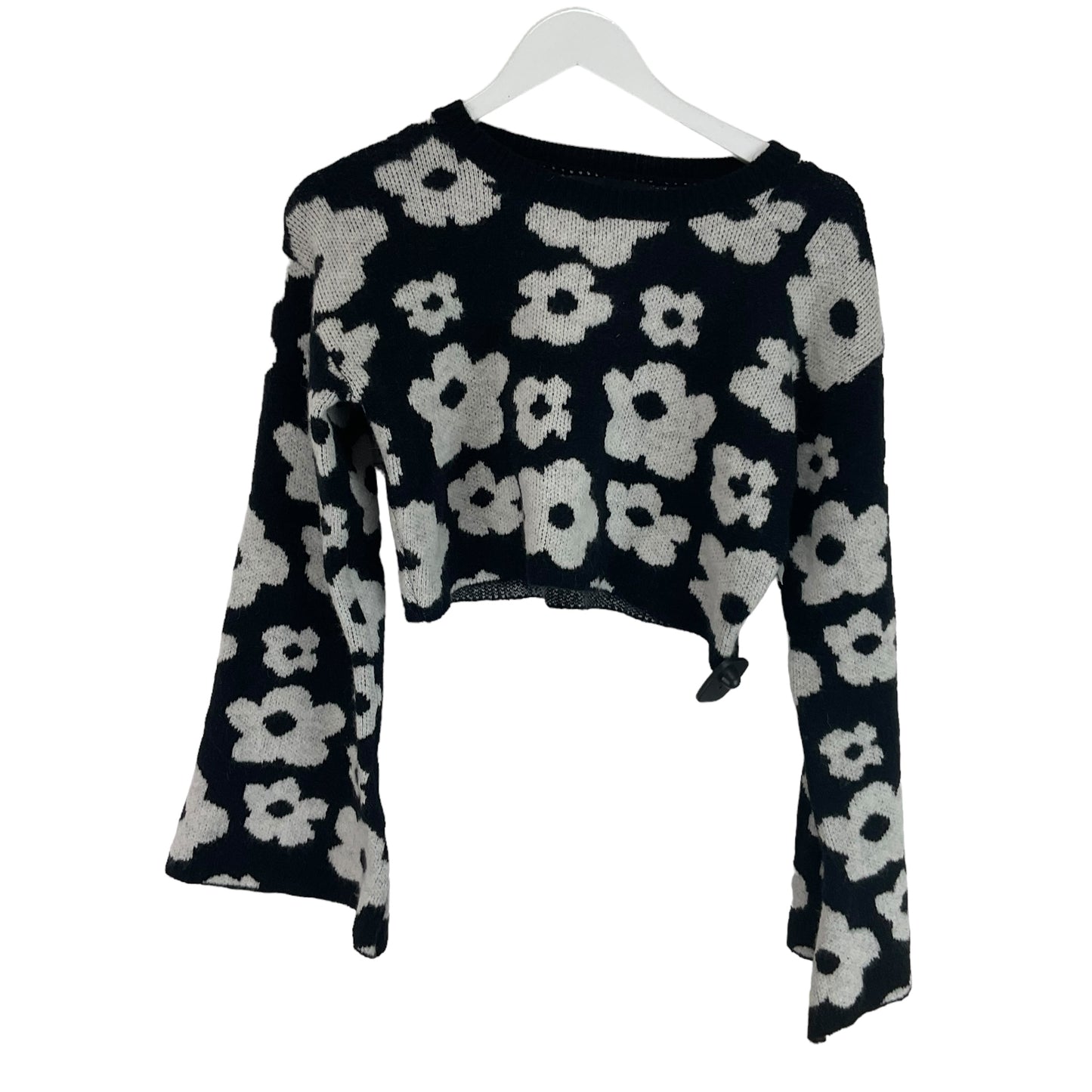 Sweater By Clothes Mentor In Black & White, Size: M