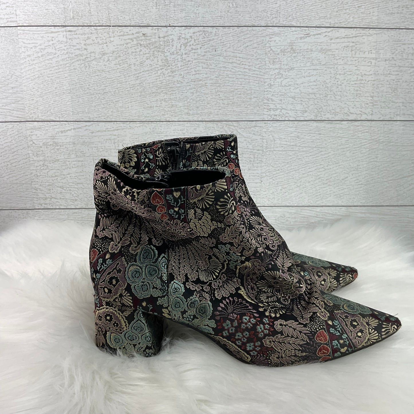 Boots Ankle Heels By Alex Marie In Floral Print, Size: 7.5