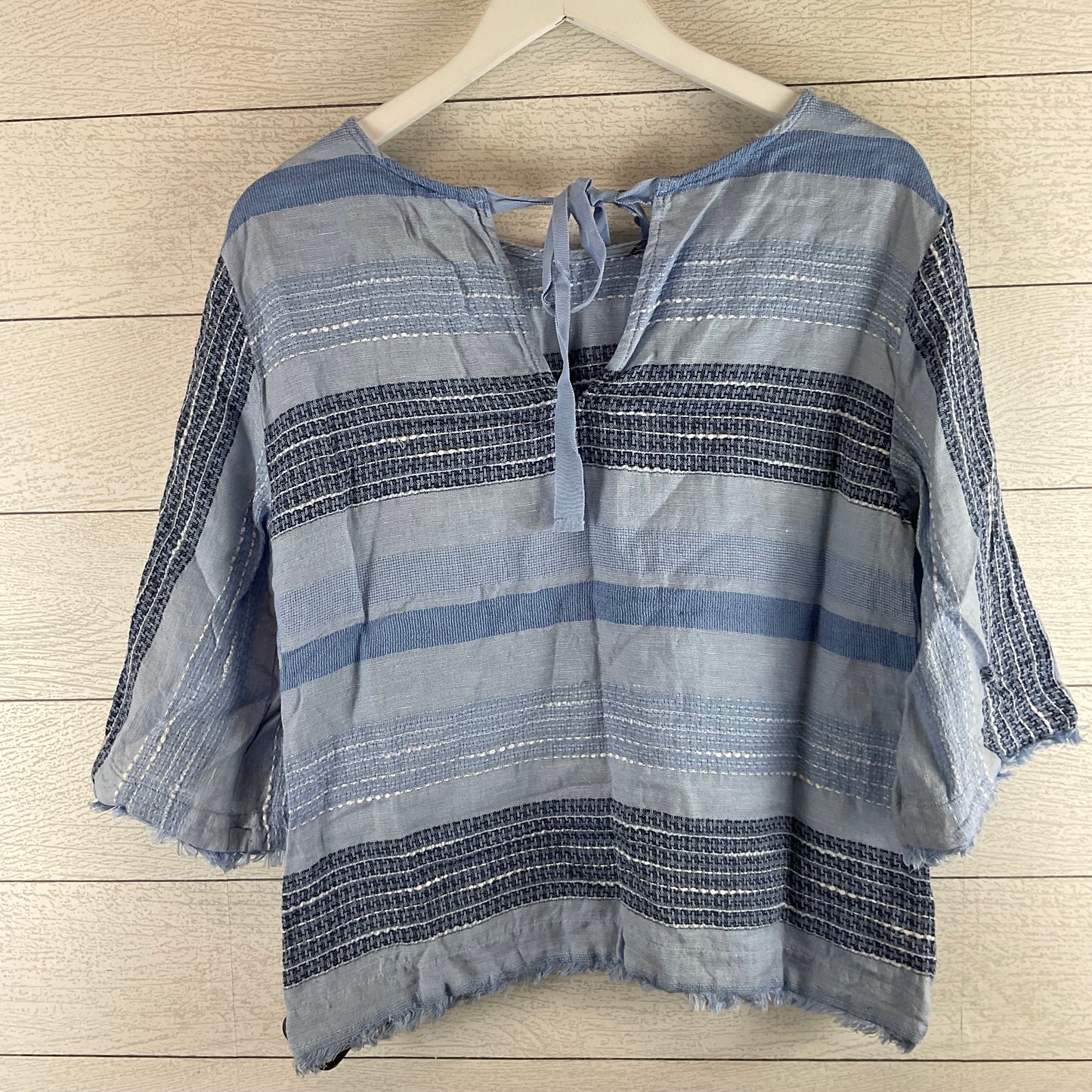 Top Short Sleeve By Cloth & Stone In Blue, Size: S