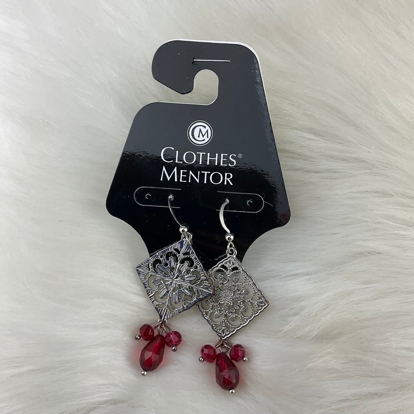 Earrings Dangle/drop By Clothes Mentor