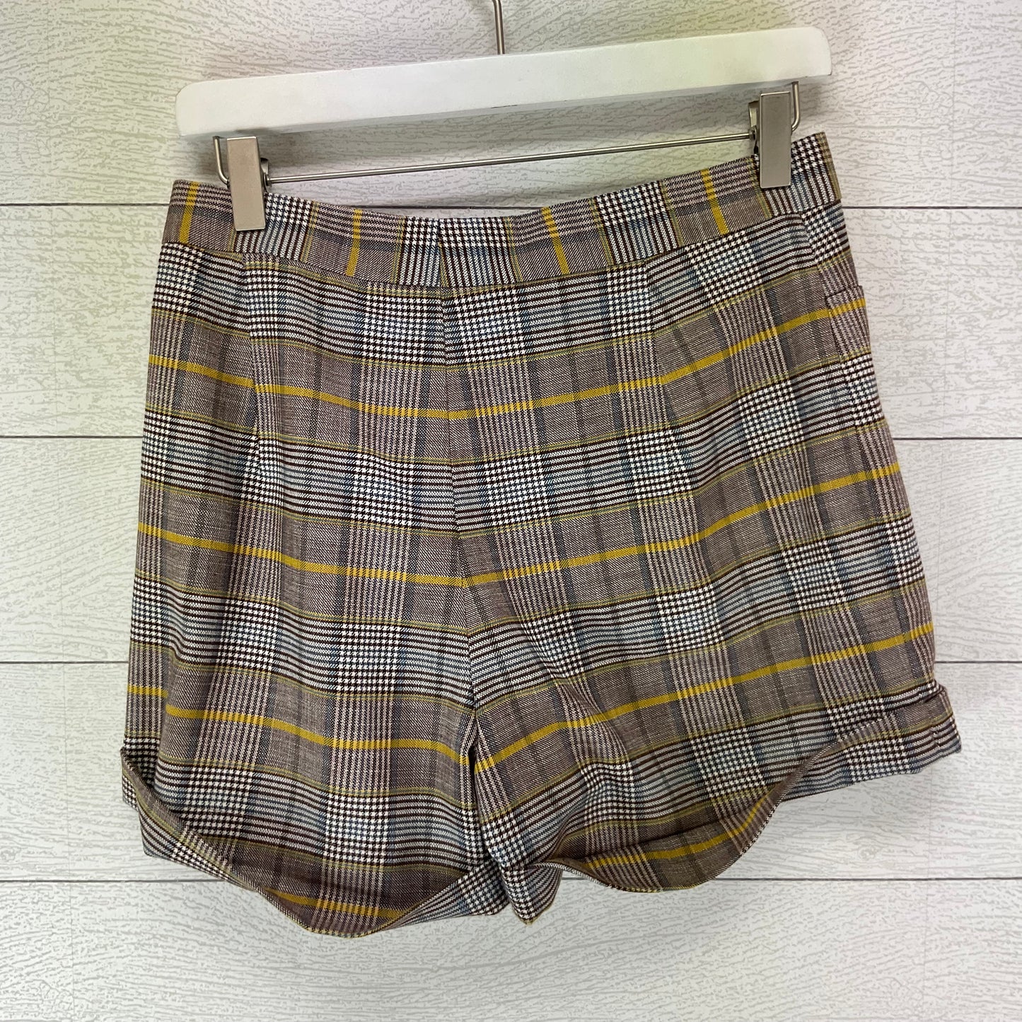 Plaid Pattern Shorts Clothes Mentor, Size L