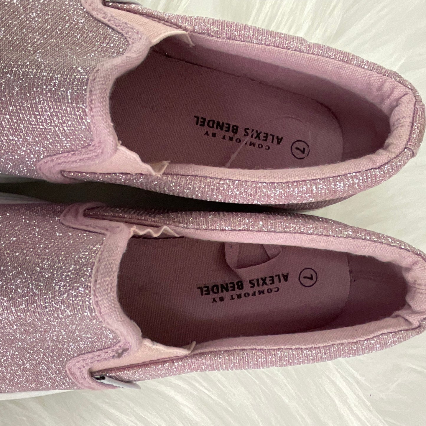 Shoes Flats By Clothes Mentor In Pink, Size: 7