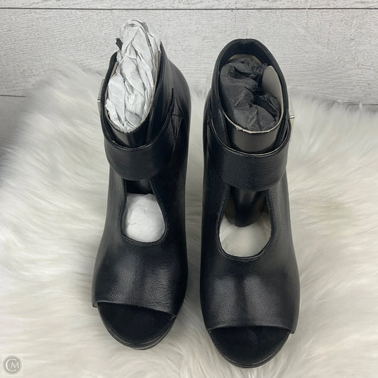 Shoes Designer By Michael Kors In Black, Size: 8