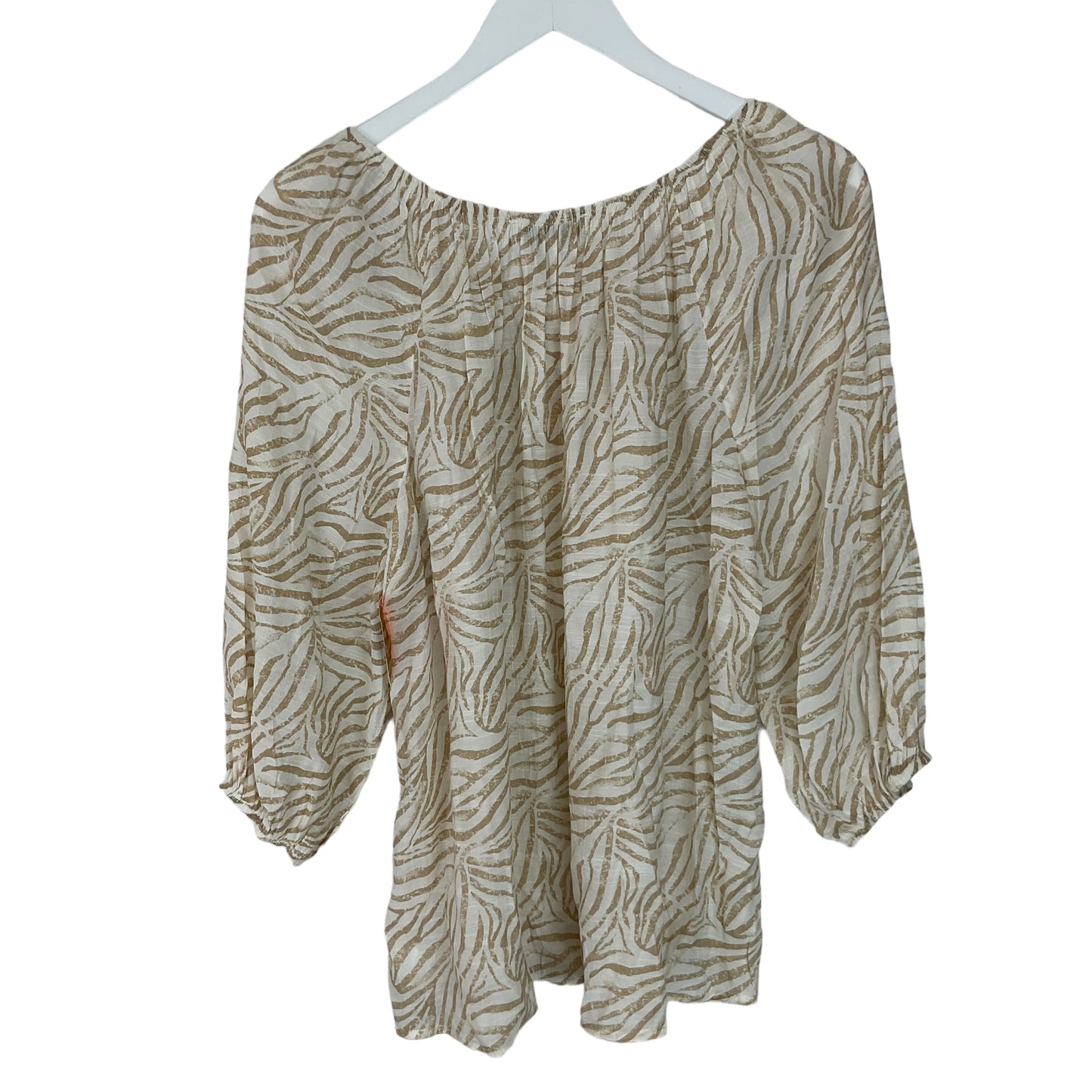 Cream Top 3/4 Sleeve New Directions, Size M