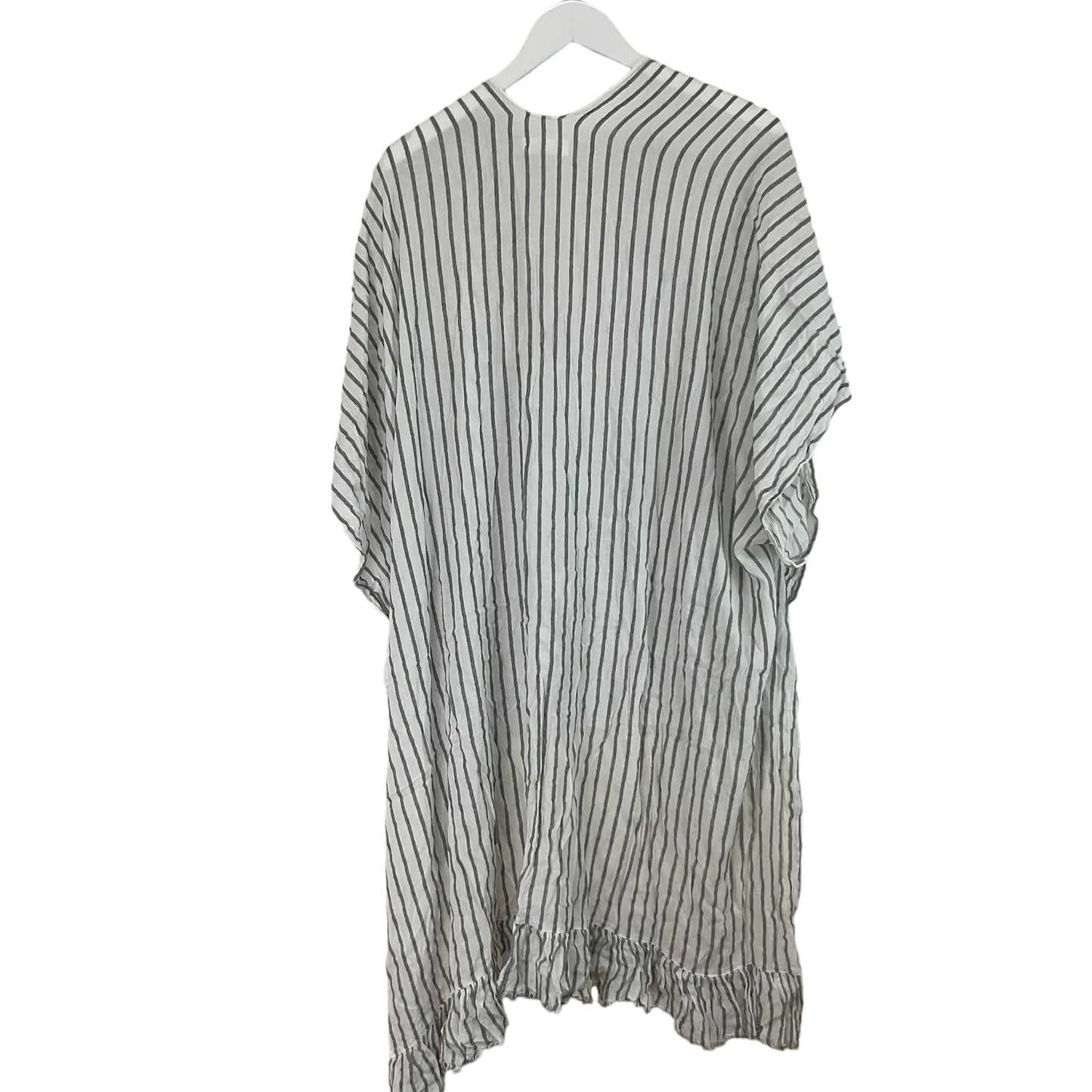 Shawl By Vestique In Striped Pattern, Size: M