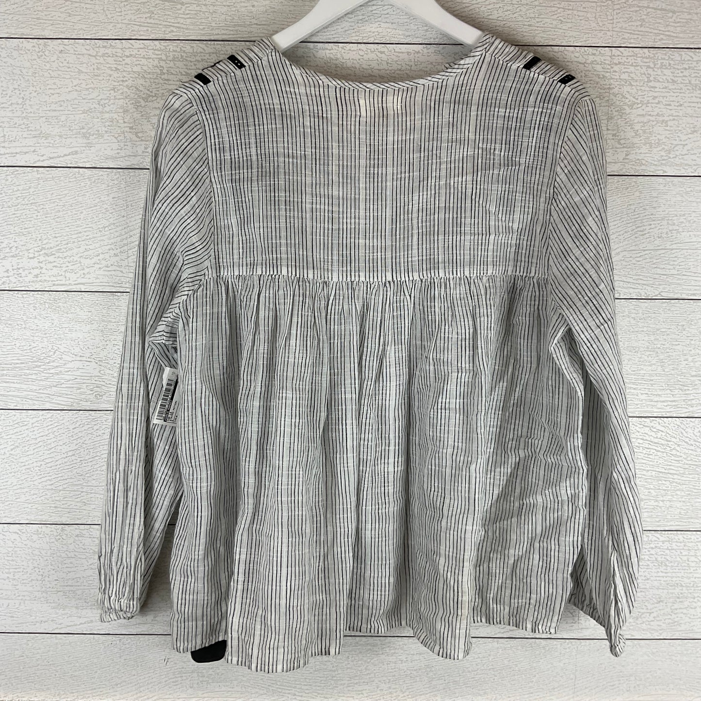 Top Long Sleeve By World Market In Striped Pattern, Size: M