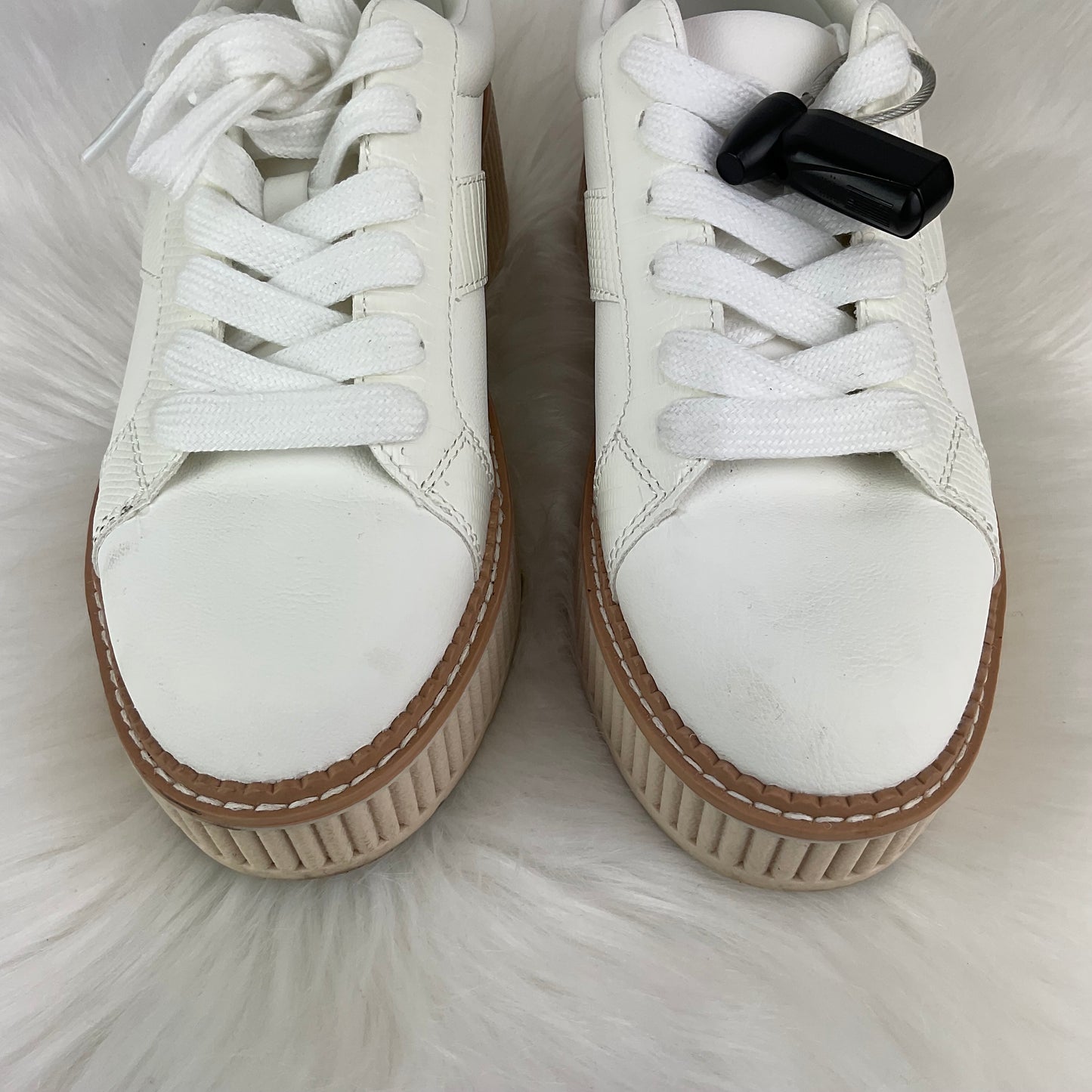 Shoes Sneakers By Dolce Vita In White, Size: 7.5