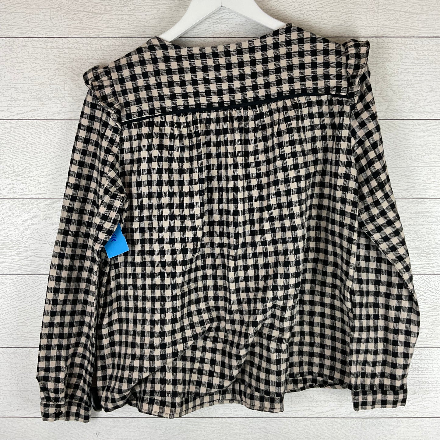 Top Long Sleeve By Clothes Mentor In Plaid Pattern, Size: S