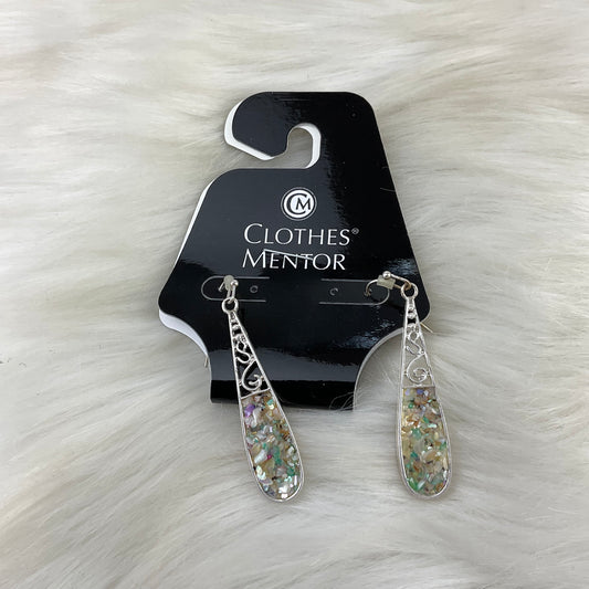 Earrings Dangle/drop By Clothes Mentor  Size: 0