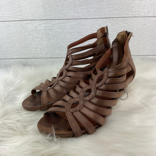 Brown Shoes Heels Wedge White Mountain, Size 10