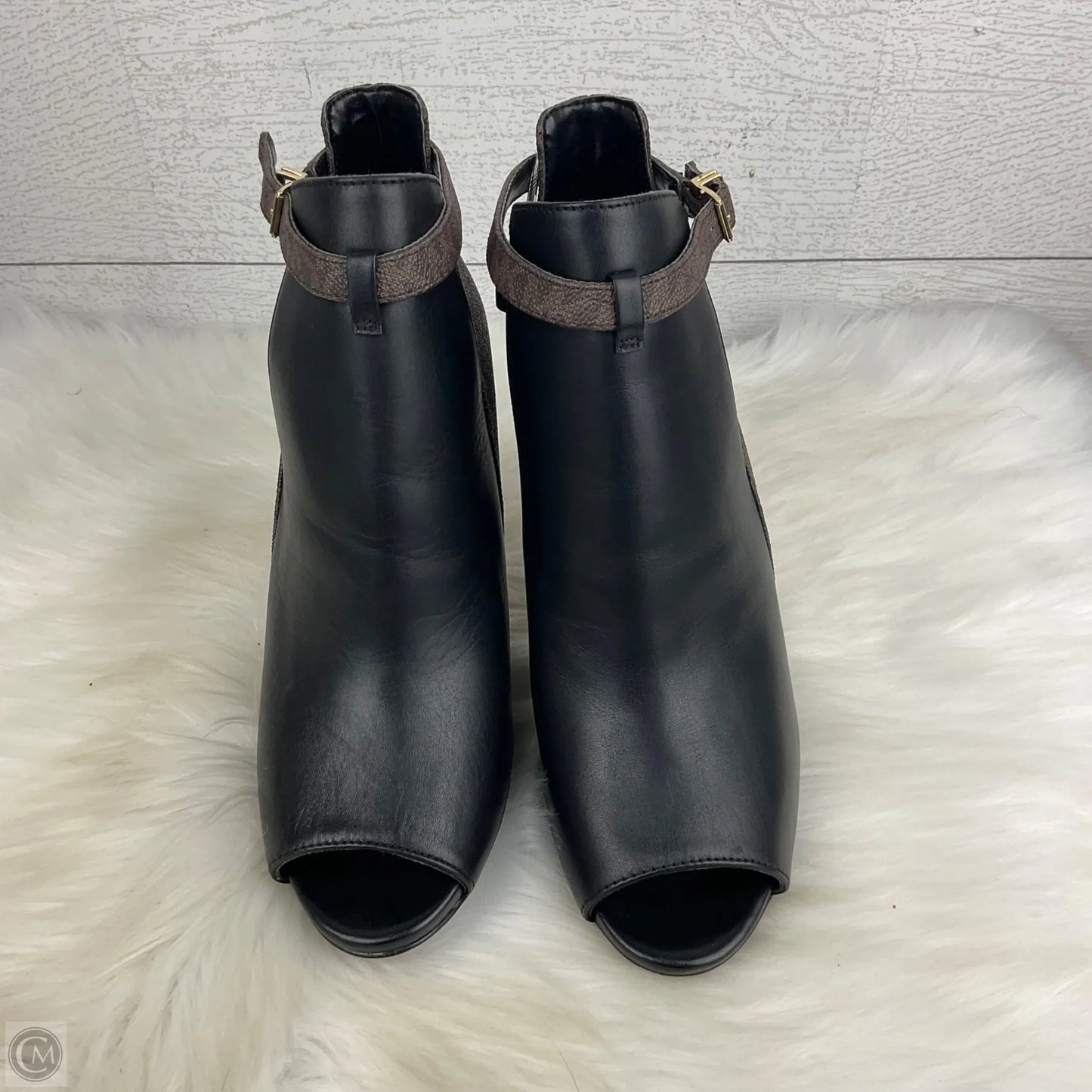 Shoes Designer By Michael Kors In Brown, Size: 9