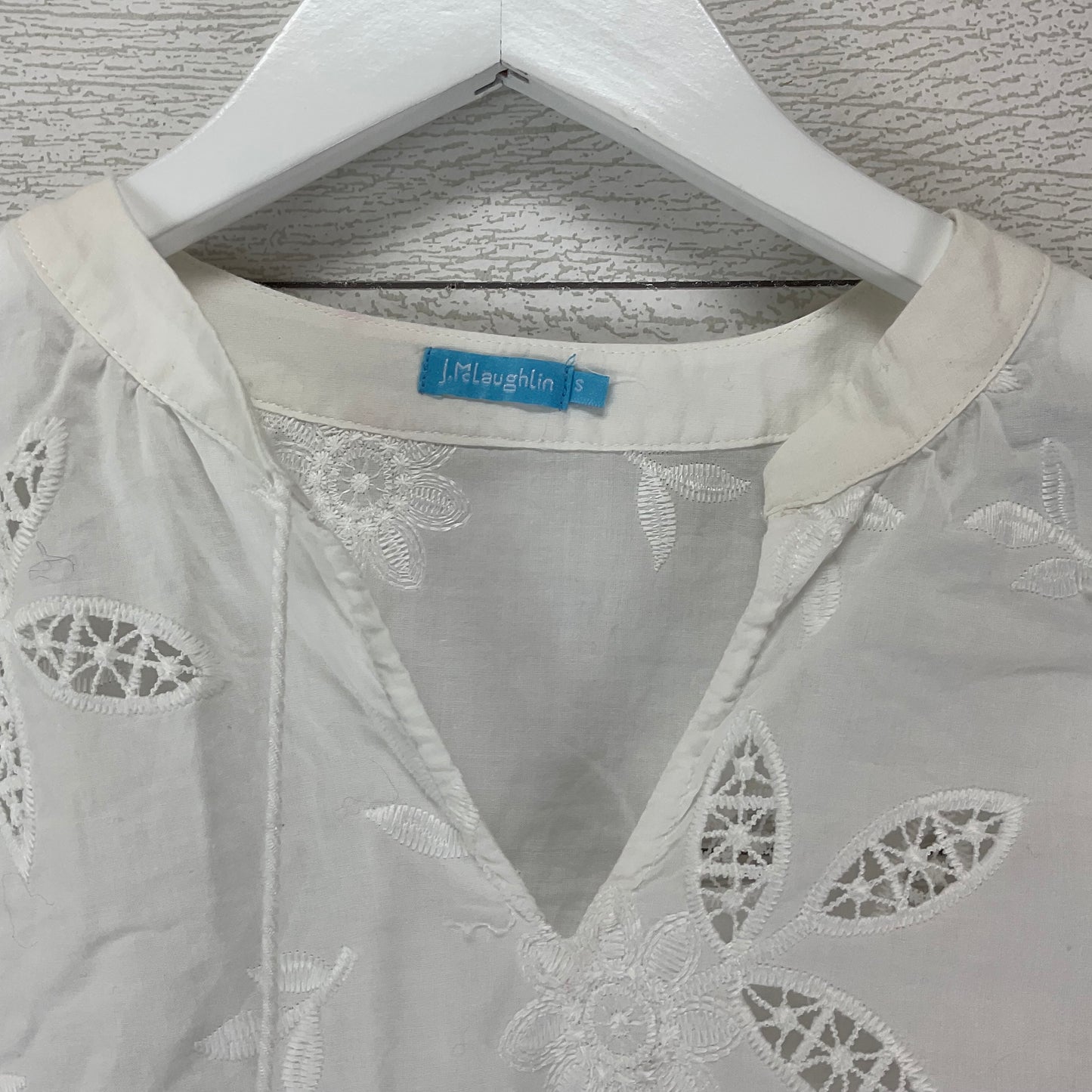 White Top Long Sleeve Clothes Mentor, Size S