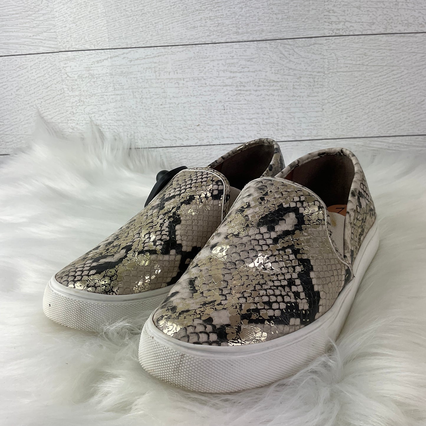 Shoes Flats By Steve Madden In Animal Print, Size: 7