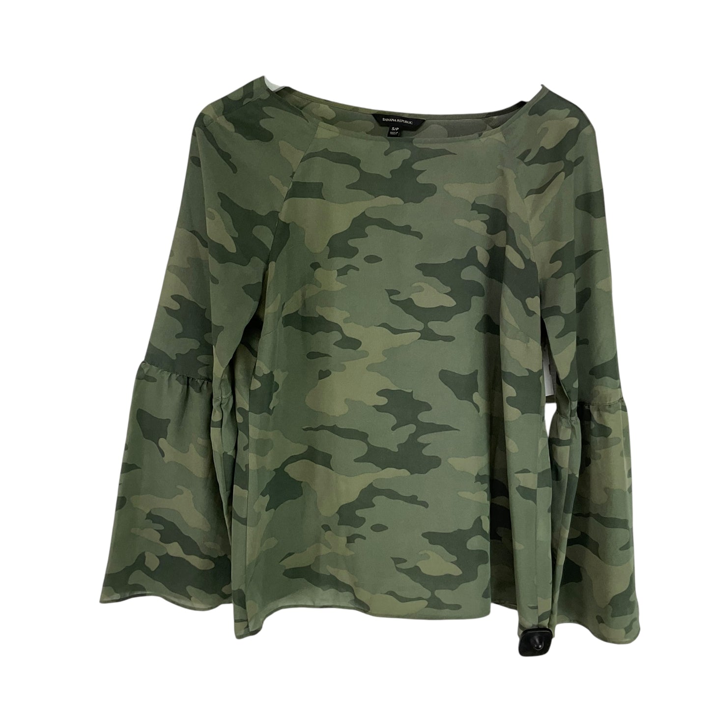 Top Long Sleeve By Banana Republic In Camouflage Print, Size: S