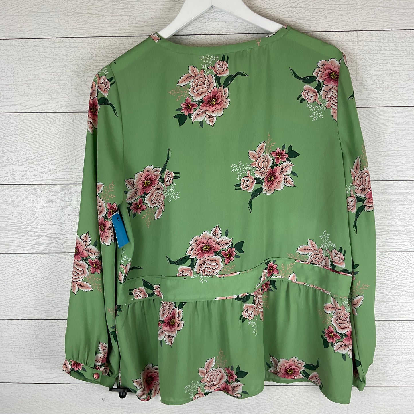 Top Long Sleeve By Loft In Green, Size: M