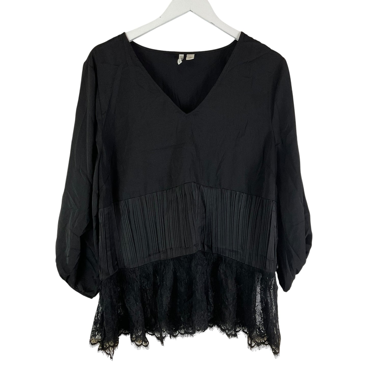 Top Long Sleeve By Cato In Black, Size: Xl