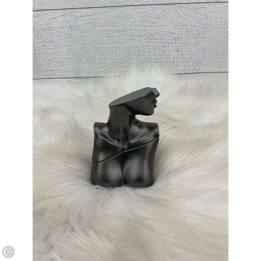 Fragrance By Cmb, Size: Small