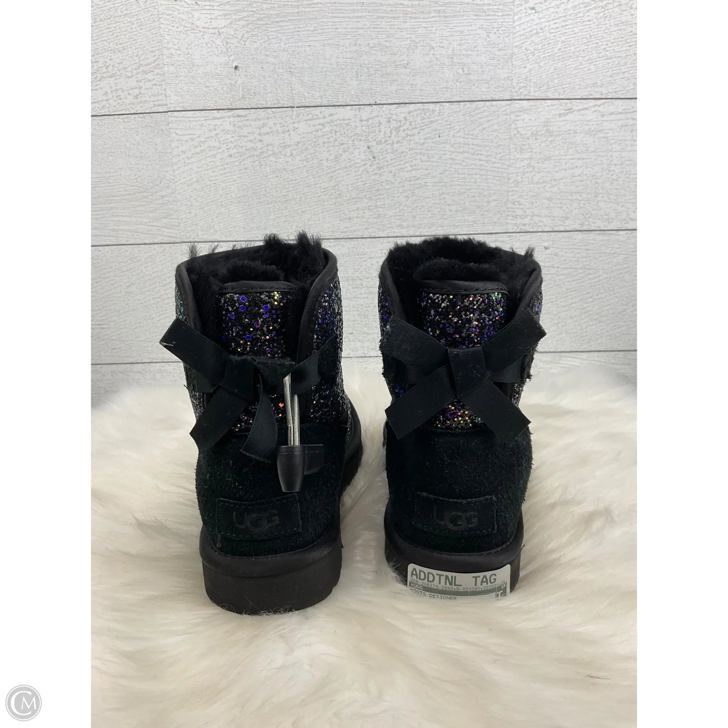 Boots Designer By Ugg In Multi-colored, Size: 6