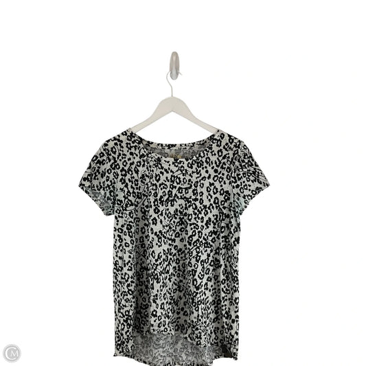 Top Short Sleeve Designer By Lilly Pulitzer In Animal Print, Size: L